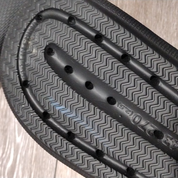 Bronax black slides. NWOT. Size 9.5 - Picture 8 of 10